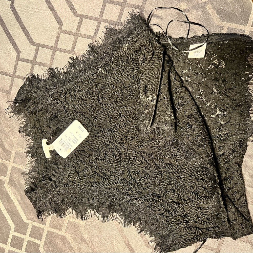 Windsor lace top